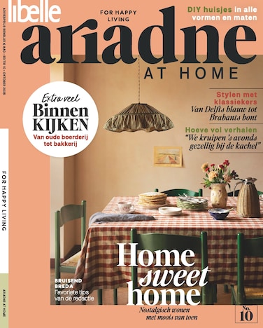 Cover van Ariadne at Home