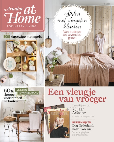 Cover van Ariadne at Home